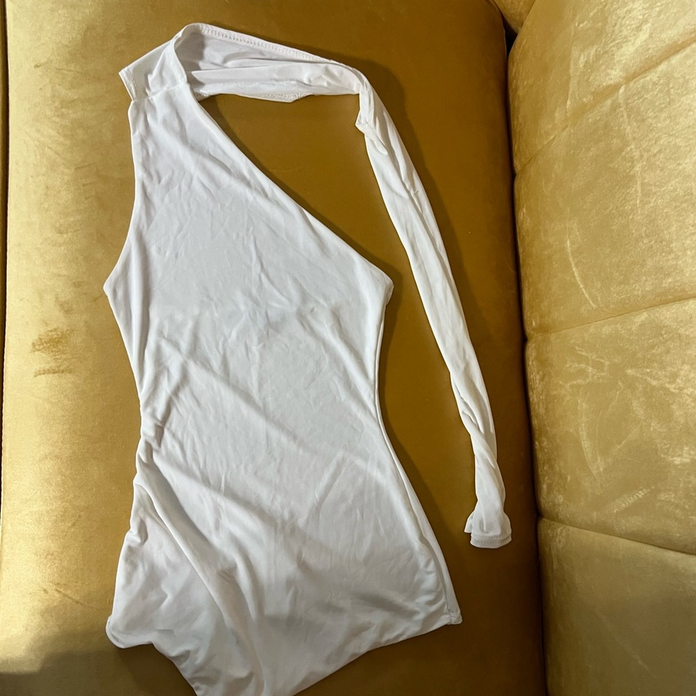 PrettyLittleThing White One-Shoulder Bodysuit